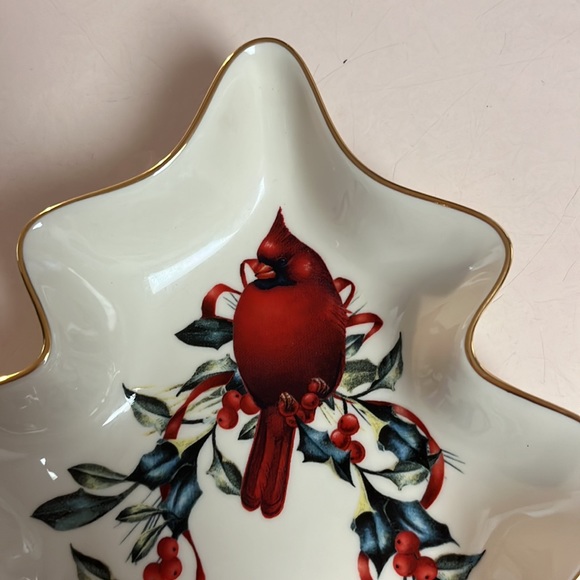 Christmas Cardinal Candy Dish - Picture 2 of 6